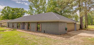image of property with 4 Bed | 2 Bath | 2,063 Sqft
