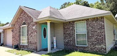 image of property with 3 Bed | 2 Bath | 1,056 Sqft
