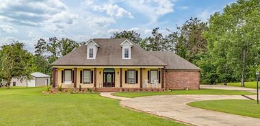 image of property with 4 Bed | 4 Bath | 2,790 Sqft