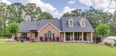 image of property with 4 Bed | 4 Bath | 3,521 Sqft