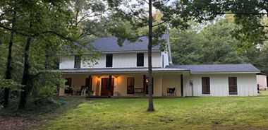 image of property with 4 Bed | 3 Bath | 2,827 Sqft