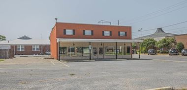 image of property with 0 Bed | 1 Bath | 3,800 Sqft