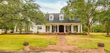 image of property with 4 Bed | 4 Bath | 3,782 Sqft