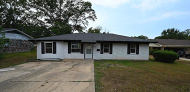 image of property with 4 Bed | 2 Bath | 1,237 Sqft