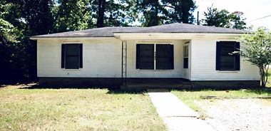 image of property with 3 Bed | 1 Bath | 1,000 Sqft