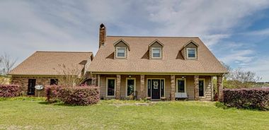 image of property with 4 Bed | 3 Bath | 2,937 Sqft