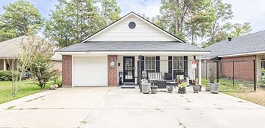 image of property with 3 Bed | 2 Bath | 1,472 Sqft