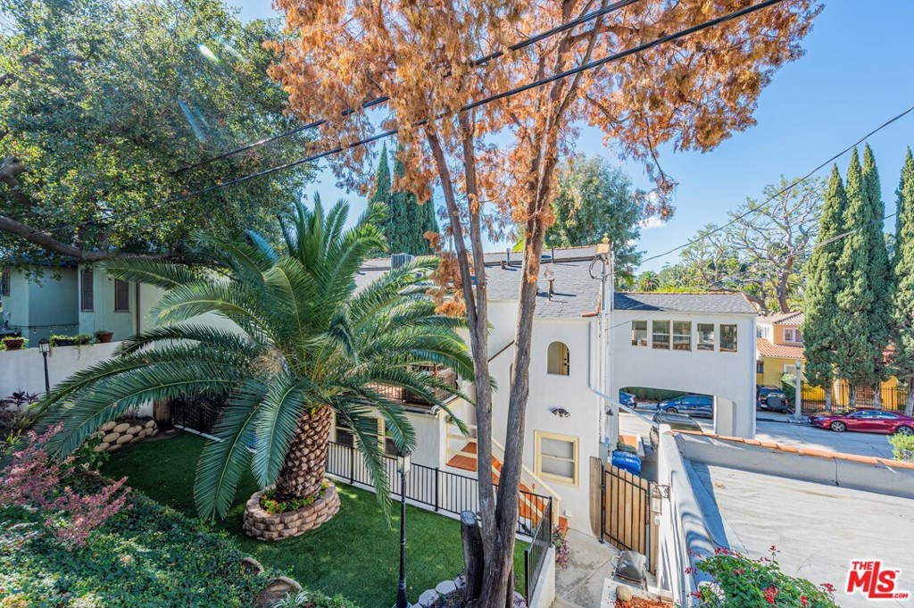 main property photo 37