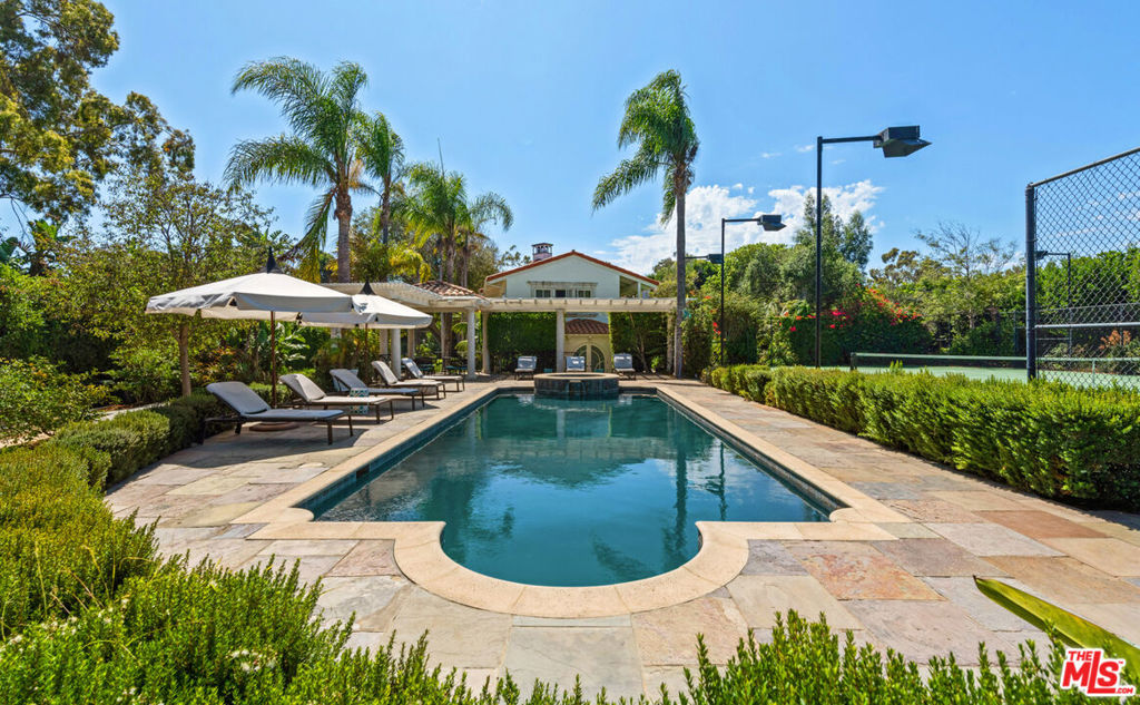 main property photo 39