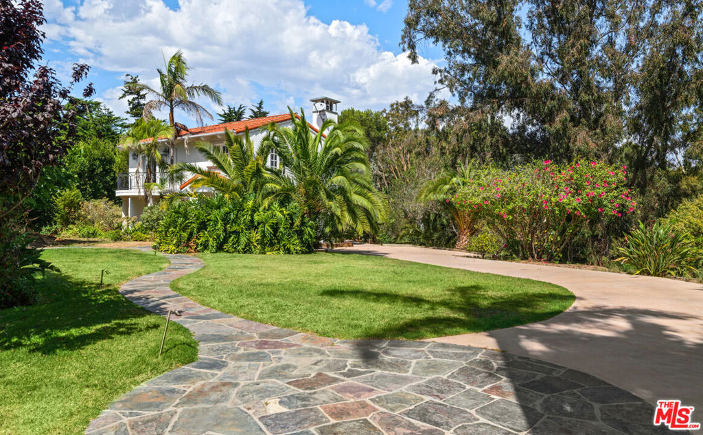 main property photo 44