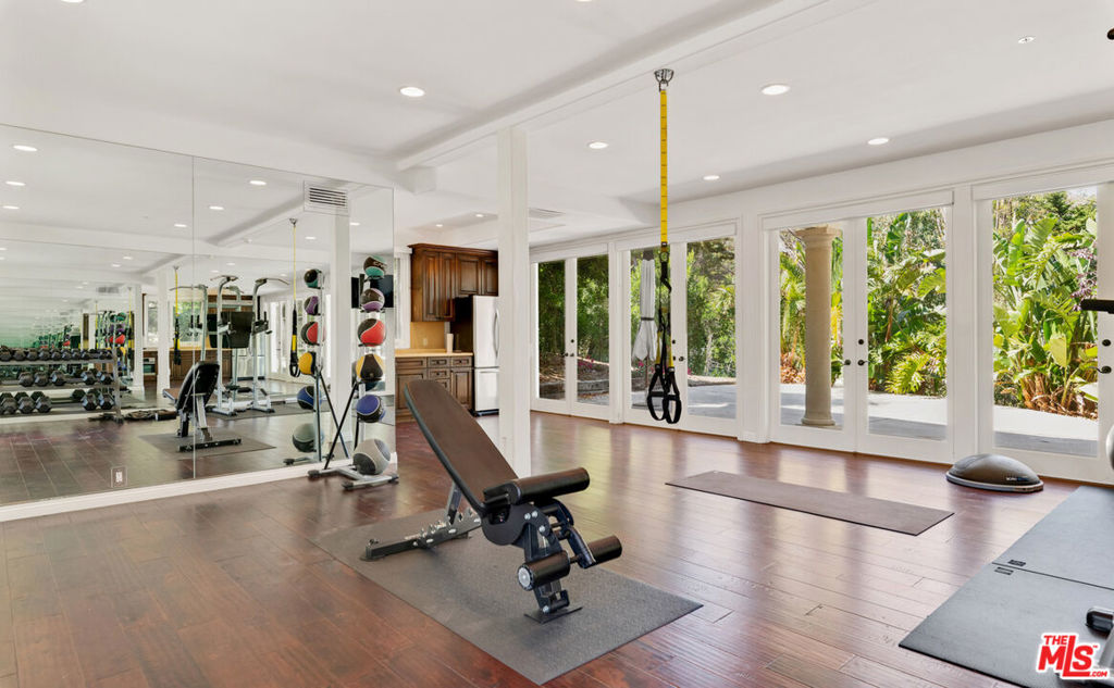 main property photo 45