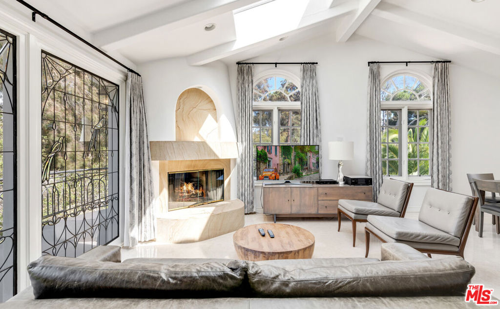 main property photo 48
