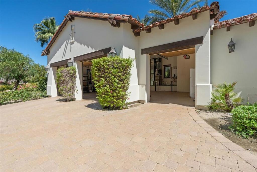 main property photo 67