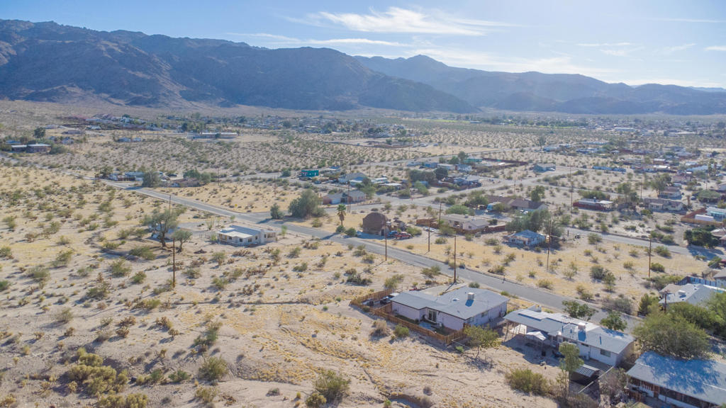 main property photo 14
