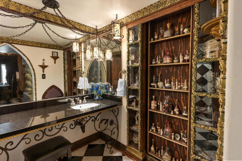 main property photo 51