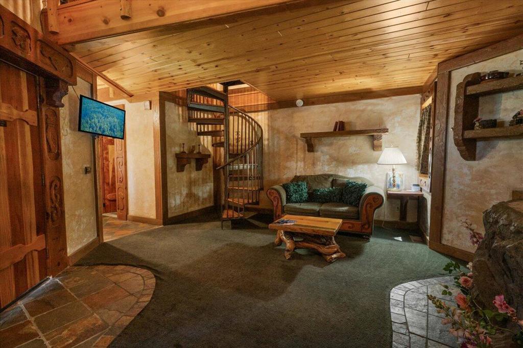 main property photo 71