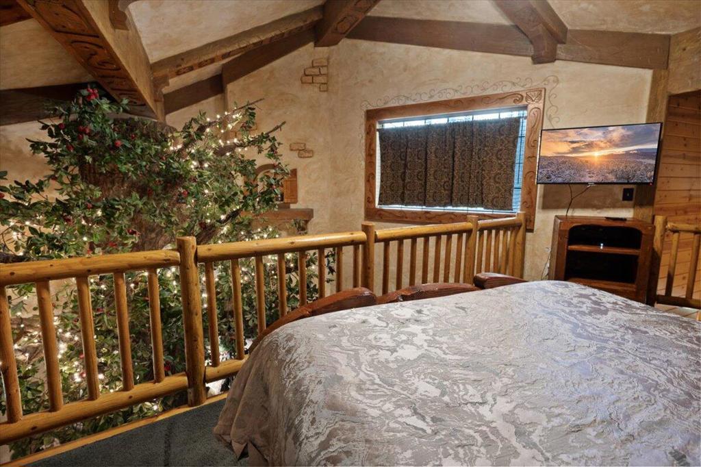 main property photo 76