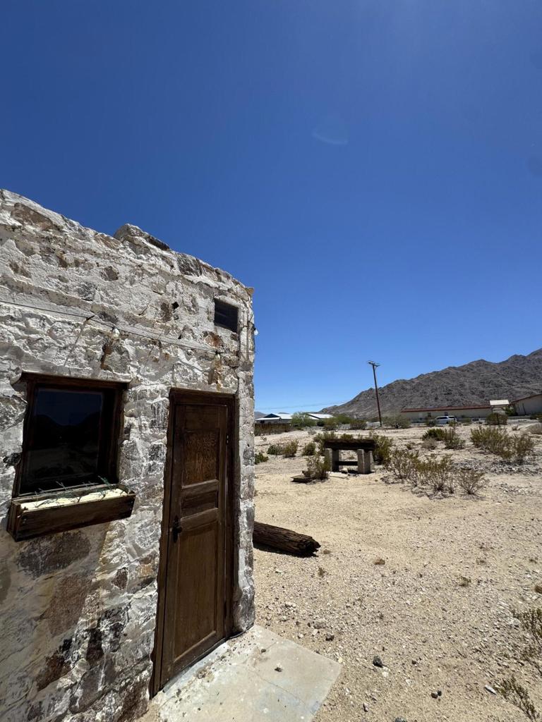 main property photo 14