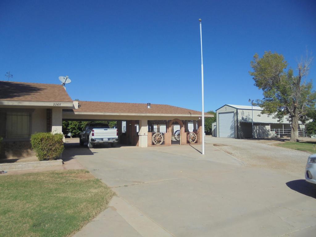 main property photo 3