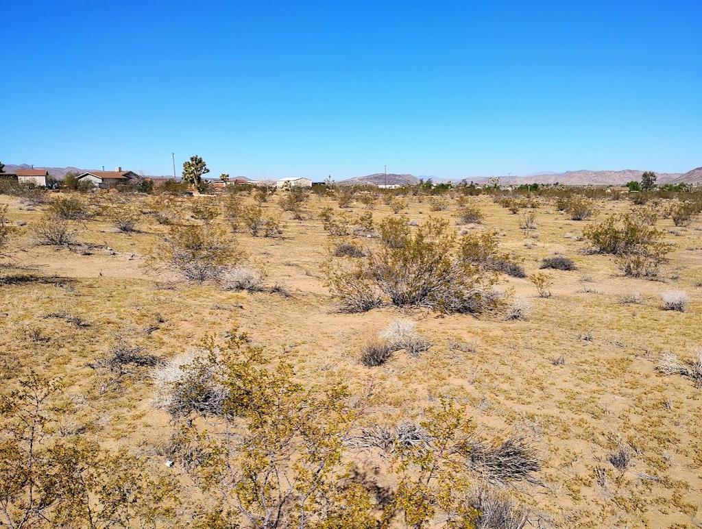 main property photo 17
