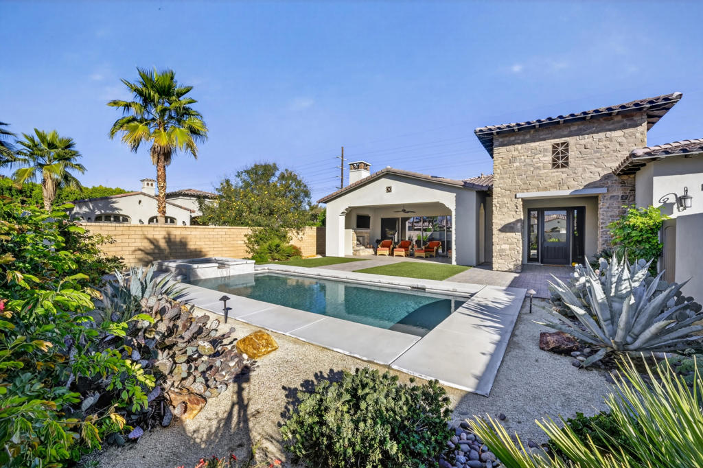 main property photo 49