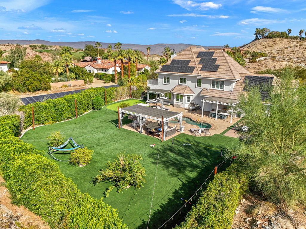 main property photo 10