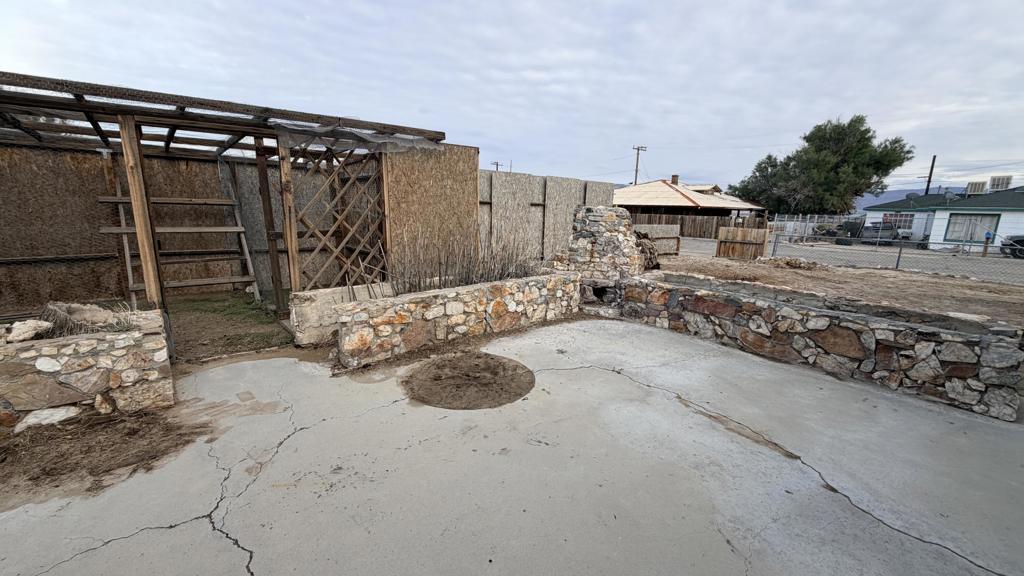 main property photo 37