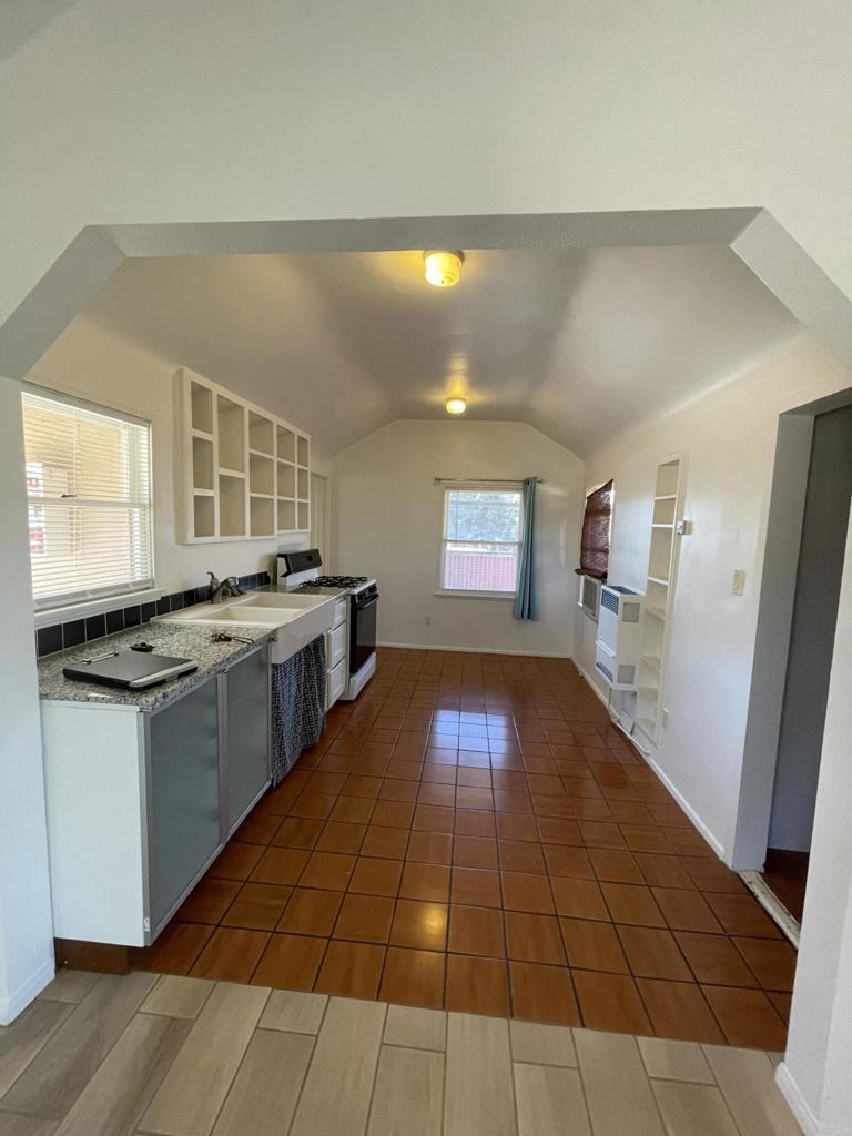 main property photo 70