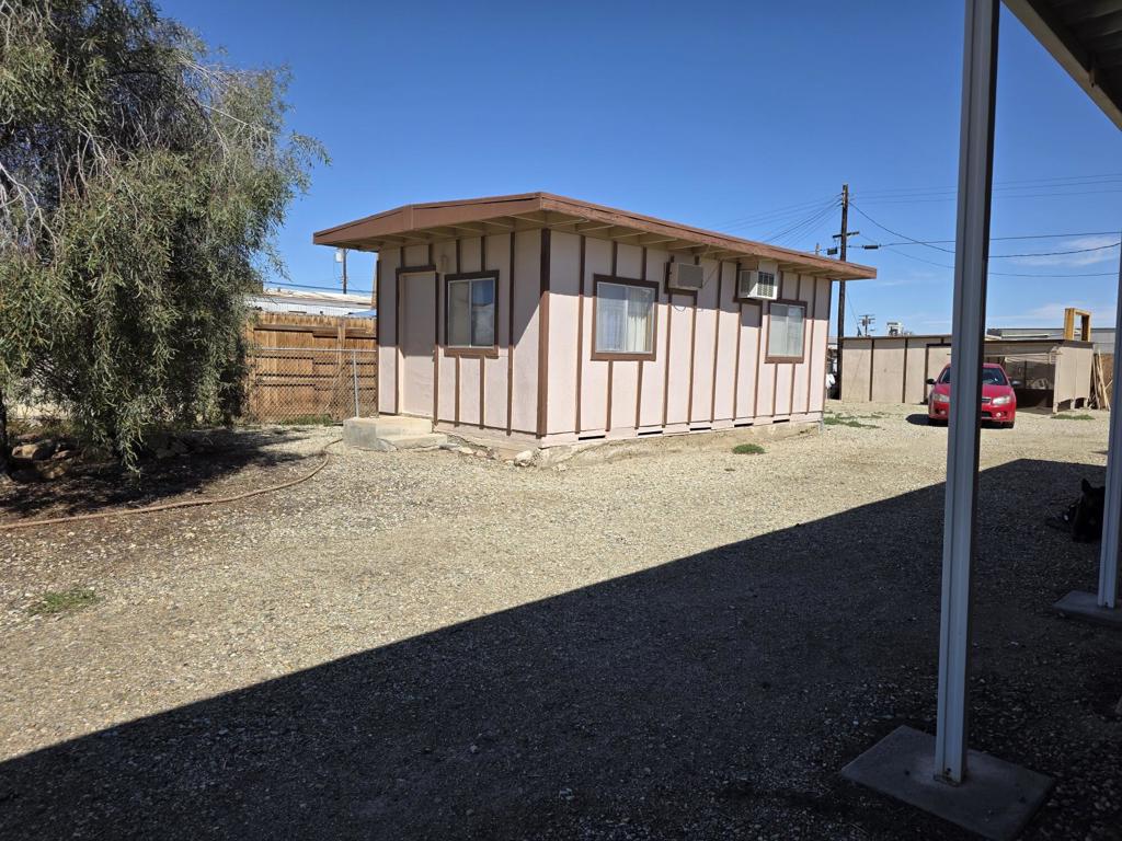 main property photo 24