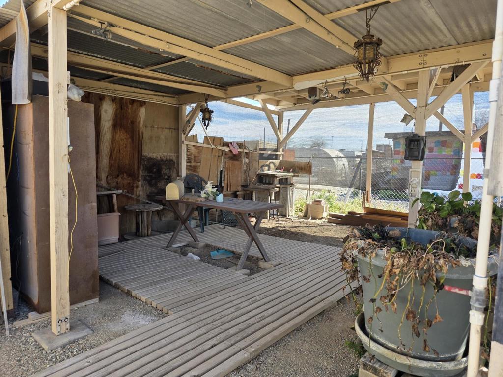 main property photo 31