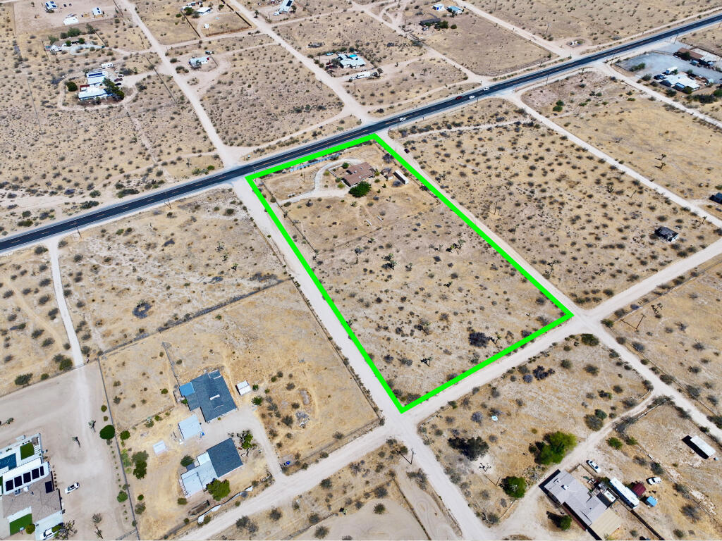 main property photo 11