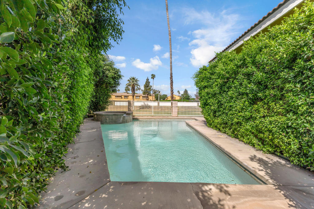 main property photo 51