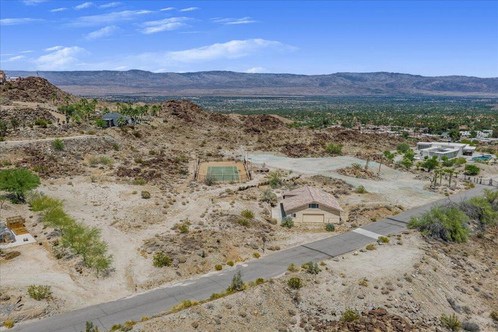 main property photo 12