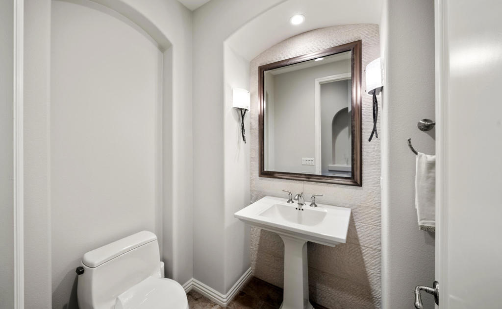main property photo 58