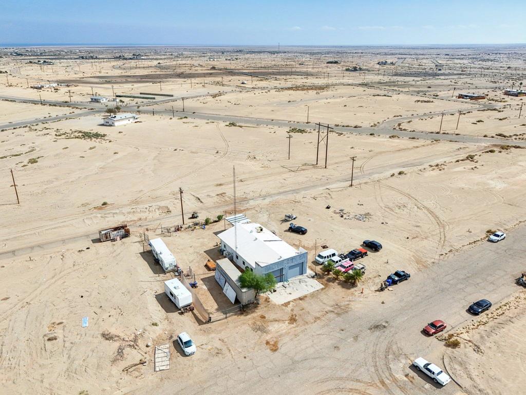 main property photo 40