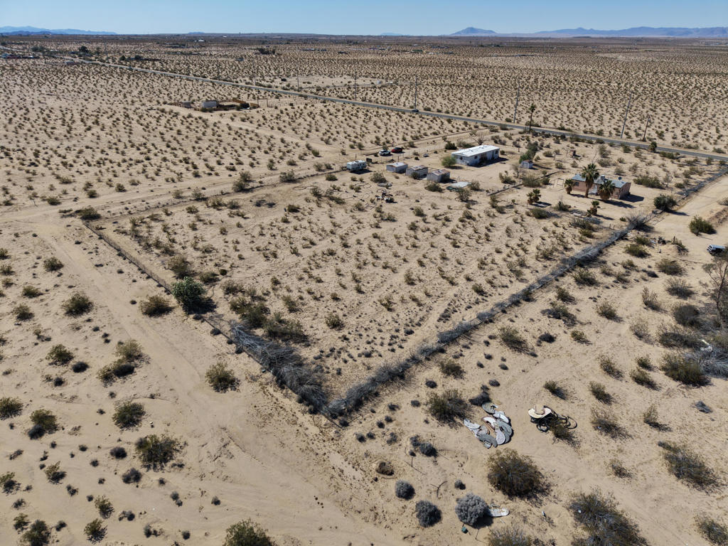main property photo 36