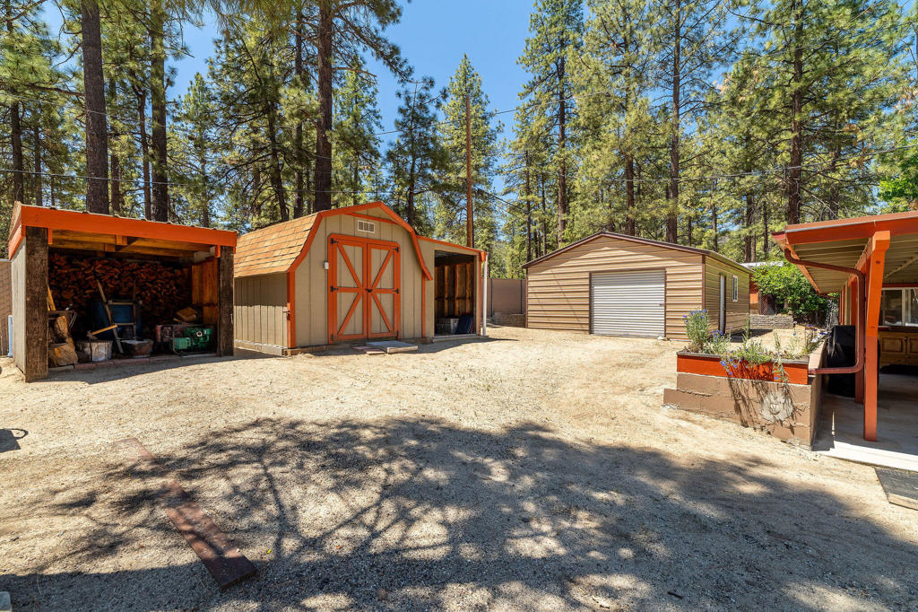 main property photo 33