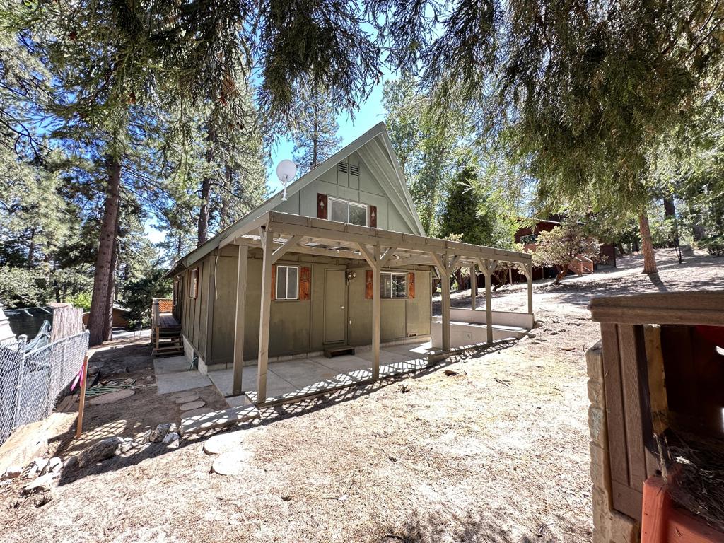 main property photo 40