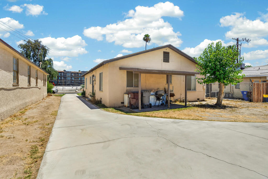 main property photo 6