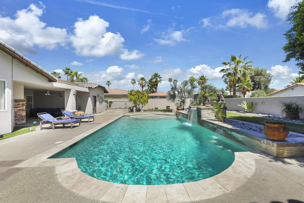 main property photo 50