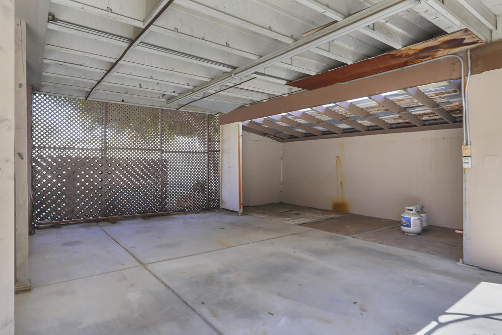 main property photo 62