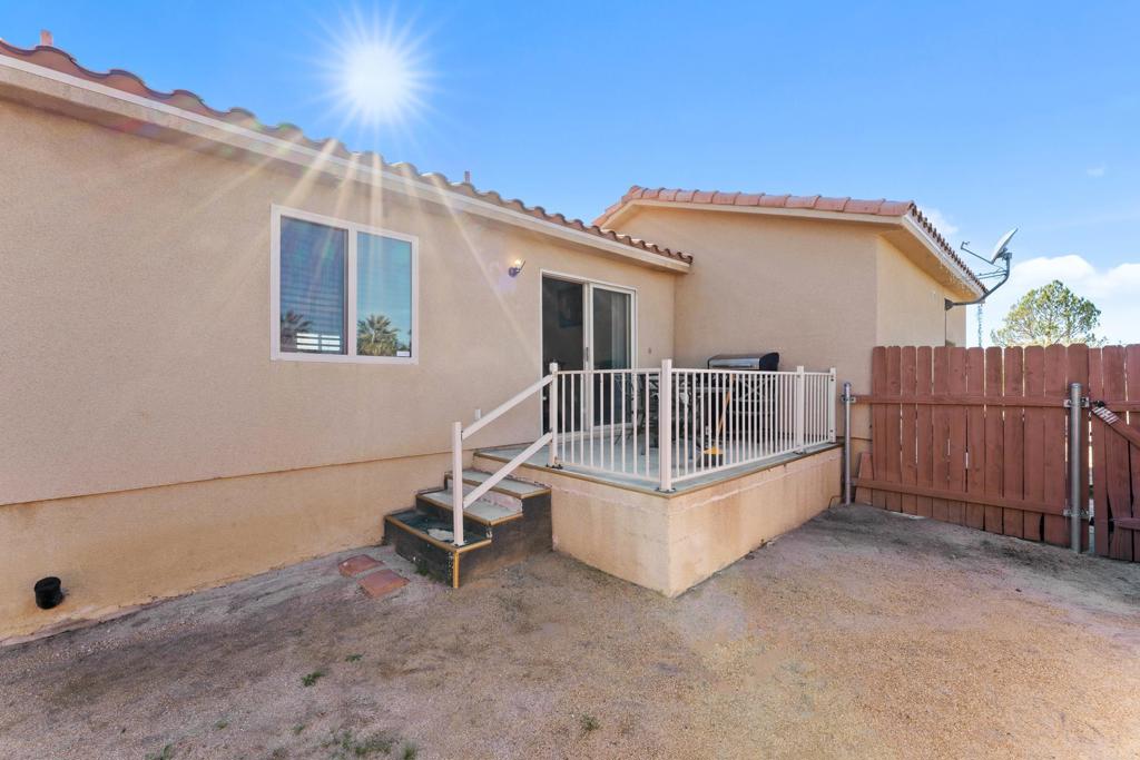 main property photo 28