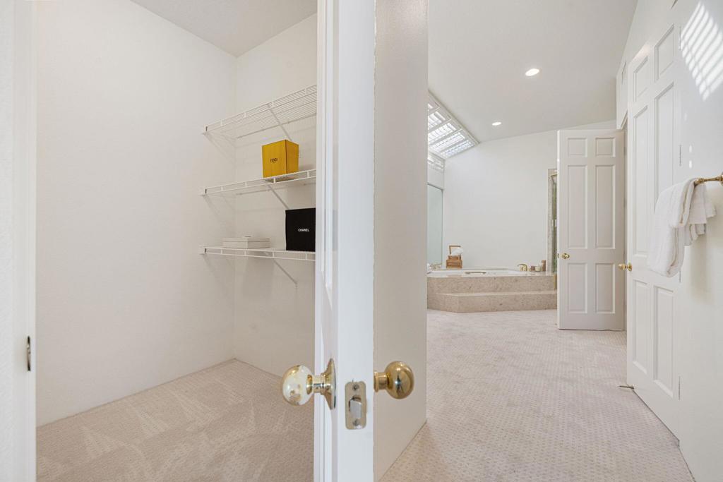 main property photo 75