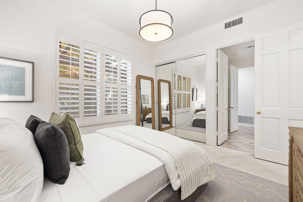 main property photo 79