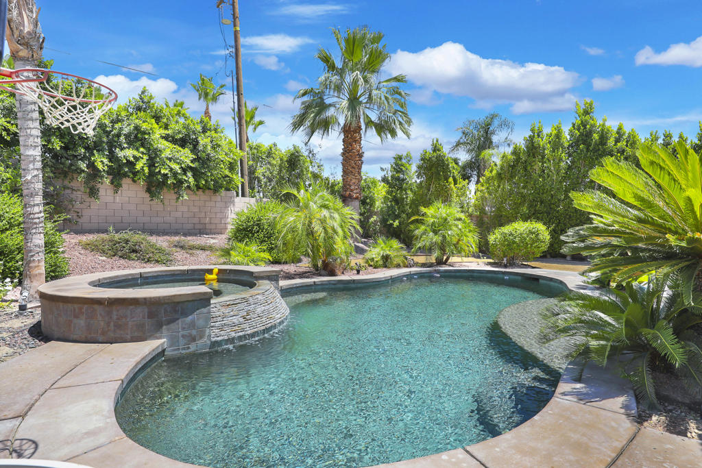 main property photo 27