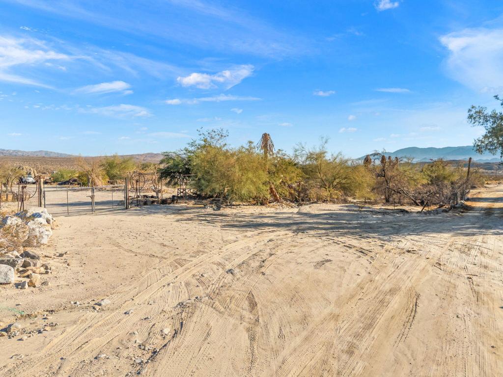 main property photo 10