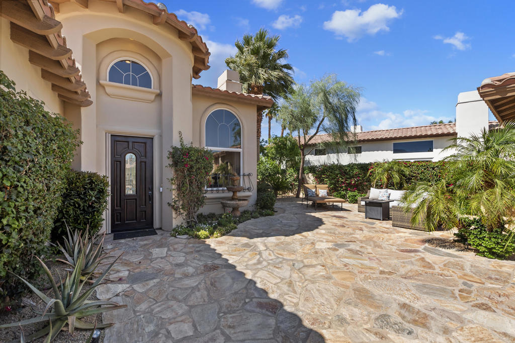 main property photo 11