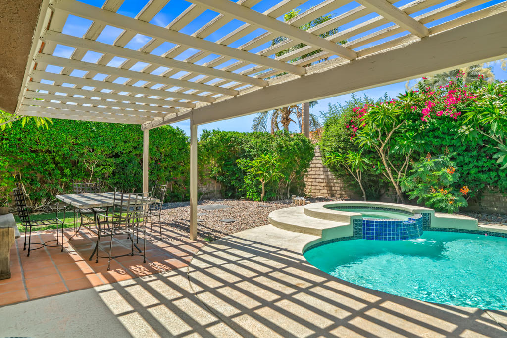main property photo 38