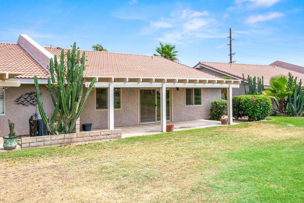 main property photo 28