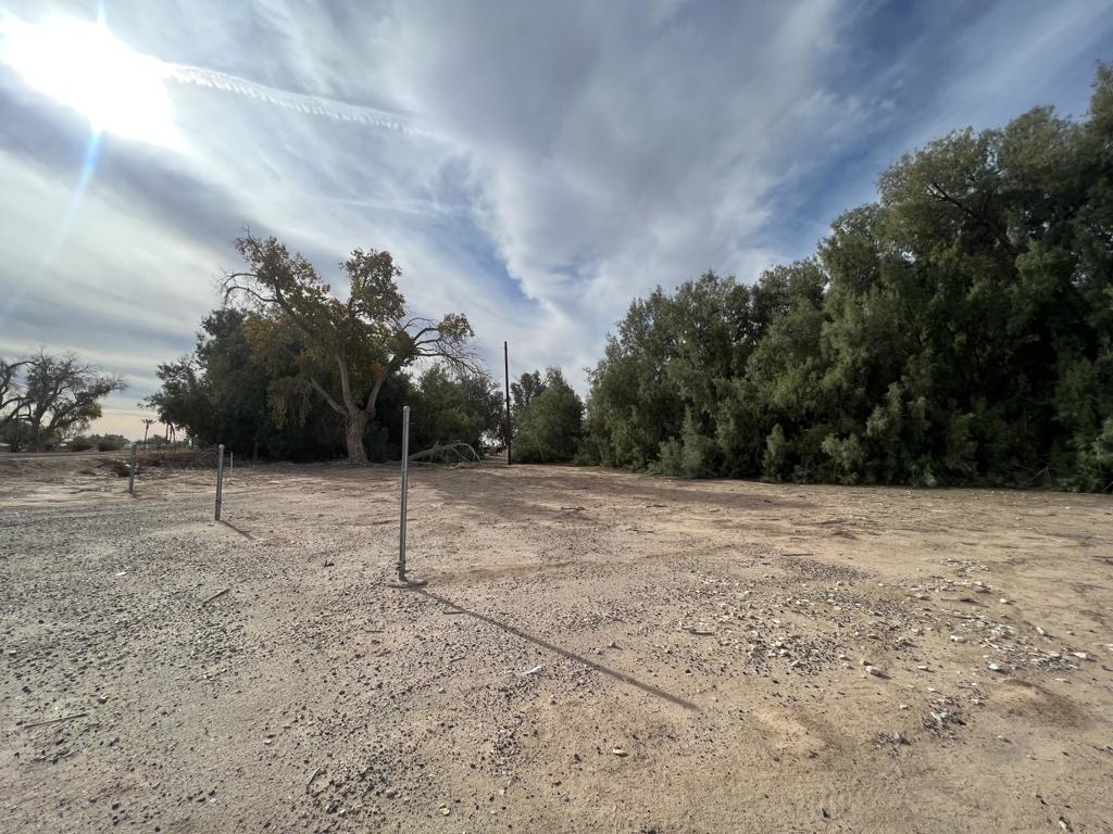 main property photo 17